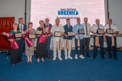 c1e21b05a381c806381286f711913568_XL