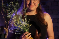 GV37