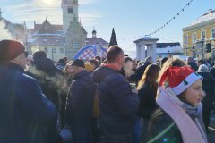 25