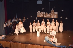 Bozicni-koncert-KUD-a-Laz-01