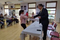 IMG-ad99a7277357dea24e21981f8e1db0c6-V