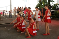 smotra-mazoretkinja-63