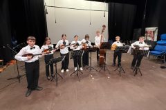 Majcin-dan-Koncert-KUD-Lovro-Jezek-07-1024x665