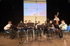 Majcin-dan-Koncert-KUD-Lovro-Jezek-09-1024x629