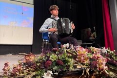 Majcin-dan-Koncert-KUD-Lovro-Jezek-21-1024x708