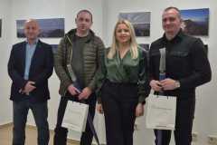 d7700231-54a5-480b-b672-67f97d005a2b