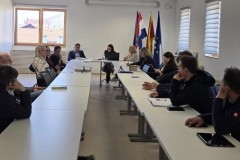 1005-639095366997881493_720_405