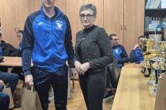 IMG-9dbd9209474442b1dde2823b1b666a16-V