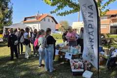 73