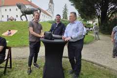 IMG-6022b9f9e592e2b85ac2916efce052a4-V