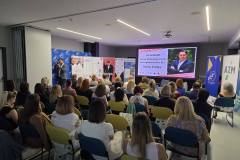 IMG-43b165ab9cbe91e8cf0b566f25d4cde3-V
