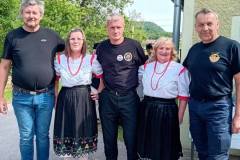 25