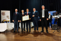 IMG-4d0ea8917f463f797294ec85b8134594-V