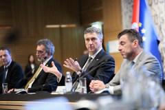 Urucivanje-ugovora-5